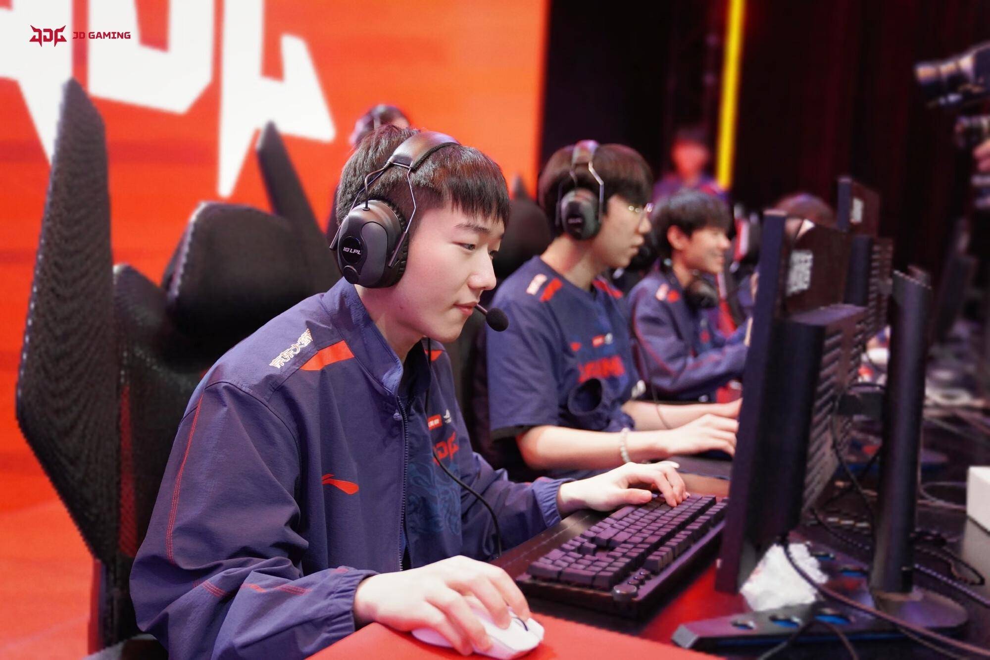  Ming迎来十五赛季高光表现，C9球迷沸腾！